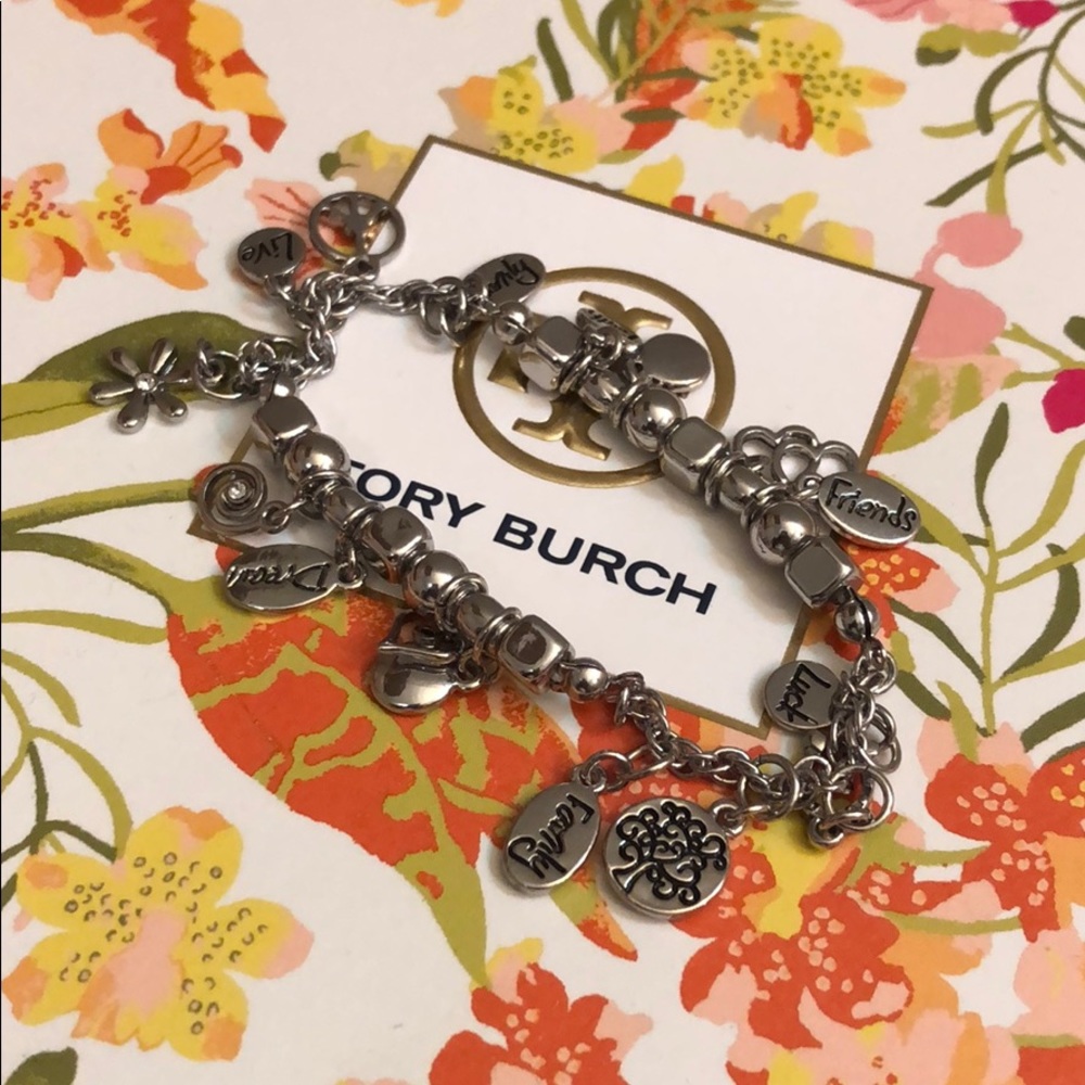 NWOT Silver Stretch Bracelet